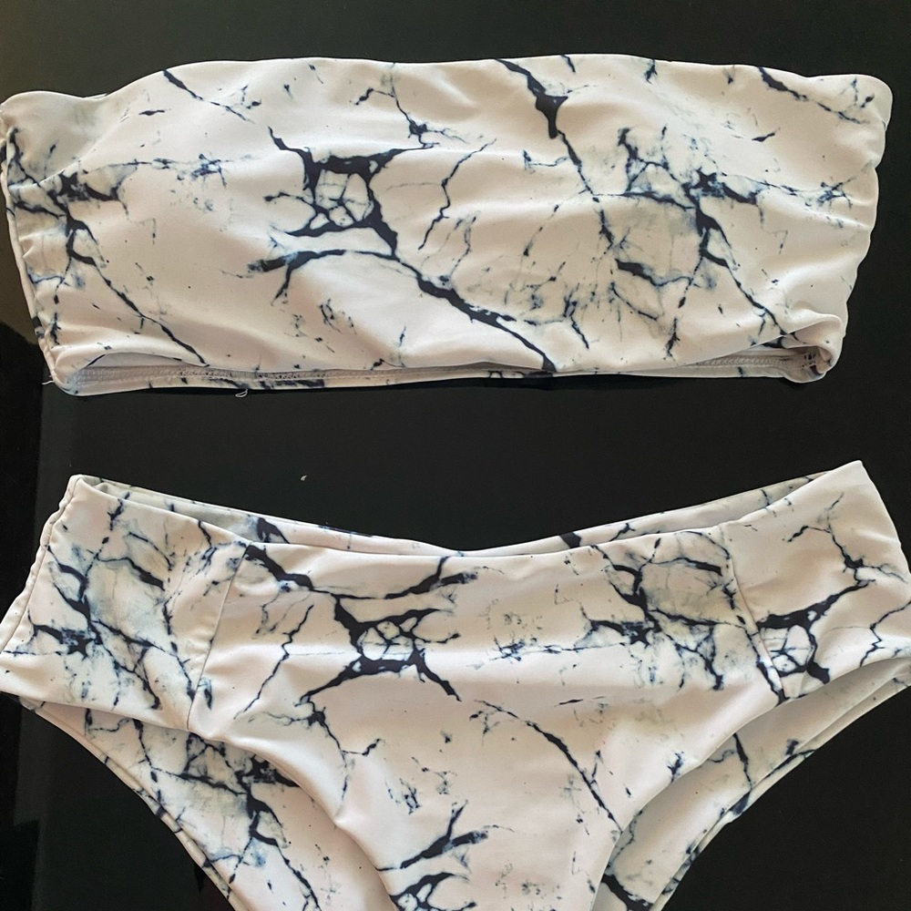 marble bandeau bikini